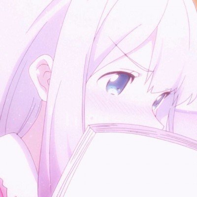 美女COS《巫师3》叶奈法惊艳绝伦 白嫩香肩紫眸勾人